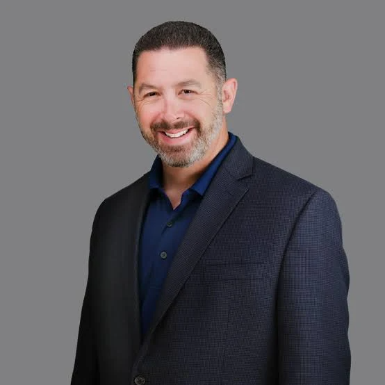 EPI 221: World Renowned Psychologist & Cognitive Behavioral Therapy Expert Dr. Josh Spitalnick On How To Improve Your Mental Health, Reduce Anxiety, And Enjoy Your Life More.