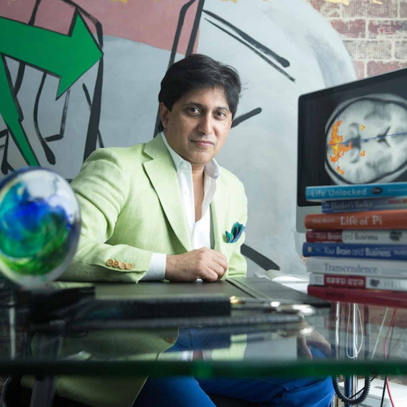 EPI 269: Harvard Trained Psychiatrist On How Your Mindset And Other Mental Factors Impact Inflammation, Immunity, Healthspan, & Longevity. With Dr. Srini Pillay