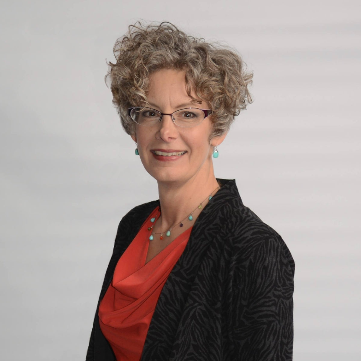 EPI 224: Sounding The Alarm On Spinach & Other So Called "Healthy" Foods That Are High In Toxic Oxalates & Could Be The Cause Of Your Health Issues. With The Author Of "Toxic Superfoods" Sally K. Norton